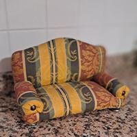 Divanetto piccolo soprammobile