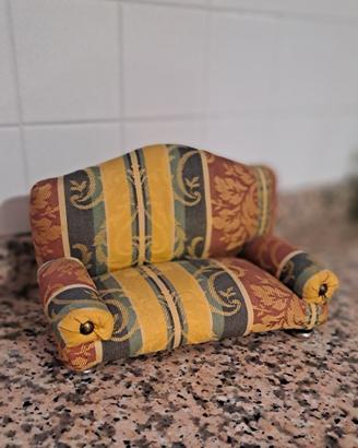 Divanetto piccolo soprammobile
