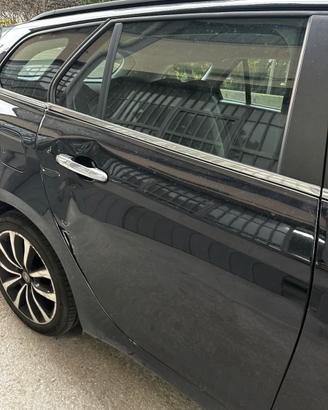 Sportello lato destro posteriore fiat tipo sw 2020