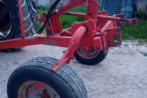 Carrello porta attrezzi