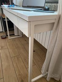 scrivania ikea BESTÅ BURS come nuova