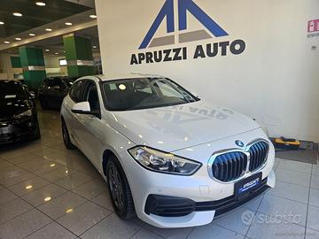 BMW 118d 5p. Advantage