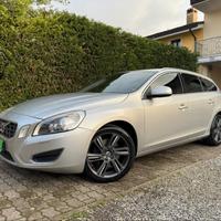 Volvo V60 D5 AWD Geartronic Summum