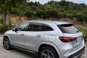 Mercedes benz GLA 180d Automatic AMG LINE