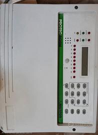Centrale Hiltron Protec BGSM con sirene e sensori