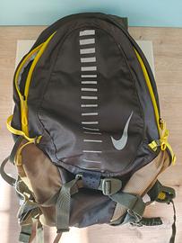 Zaino Nike sport, corsa o trekking