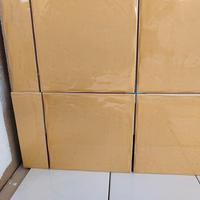 Piastrella lucida gialla