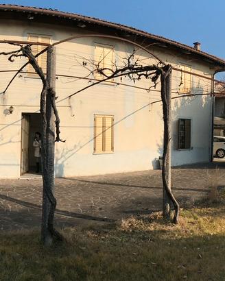 Casa indipendente con giardino/pertinenza edificab