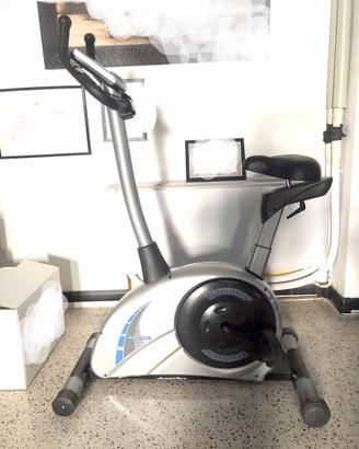 Cyclette  Turner mag 890