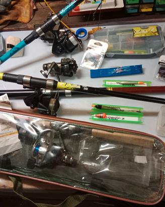 Lotto di 4 canne da pesca Decathlon per acqua dolc