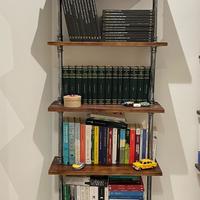 Libreria stile industrial