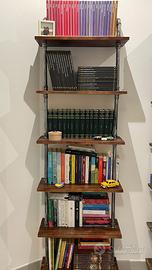 Libreria stile industrial