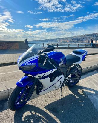 Yamaha R6 anno 2004