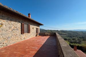 Porzione di casolare in pietra con vista stupenda