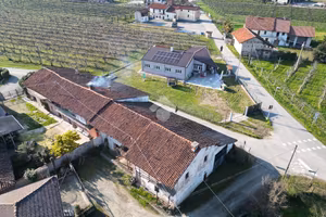 RUSTICO A REVELLO