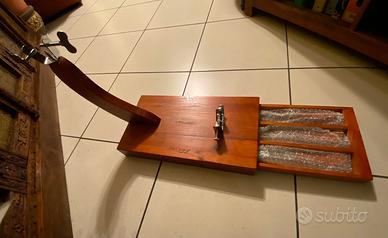 Porta Prosciutto in legno con coltelli Pedrini