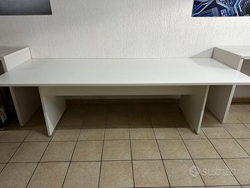 Tavolo in legno bianco