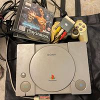PlayStation 1 + volante, 2 giochi e Memory card