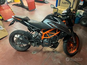 Ktm duke 125 incidentata 2021
