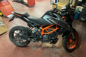 Ktm duke 125 incidentata 2021