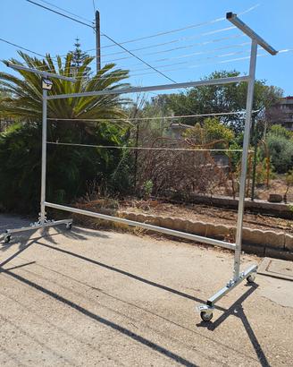 Stendibiancheria grande con ruote giardino veranda
