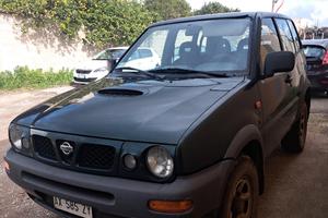 NISSAN TERRANO 2700