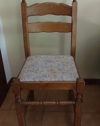 Sedie in legno con seduta in tessuto