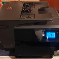 stampante multifunzione HP Officejet Pro 8710 WiFi