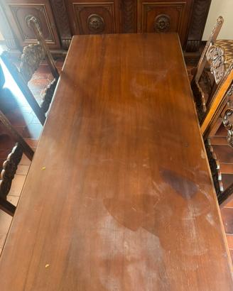 Tavolo da pranzo antico in legno