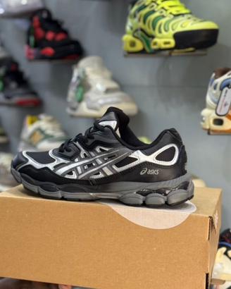Scarpe asics