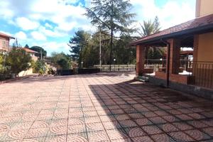 Esclusiva villa nicolosi vani 10 con giardino priv