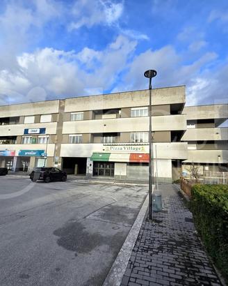Negozio Isernia [Z3 BRGGPP H3ACG]