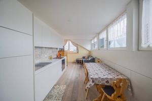 Appartamento all'ultimo piano con vista libera su