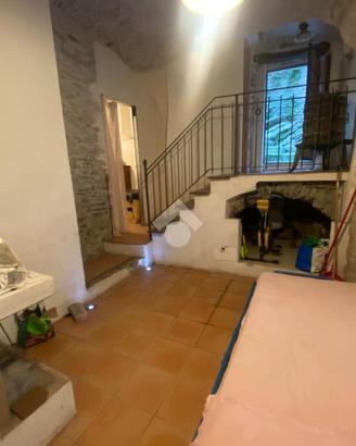 4 LOCALI A BORGOMARO