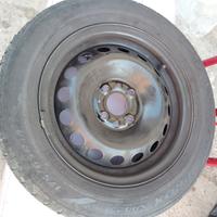 4 ruote invernali  da 14 con cerchio e coppe