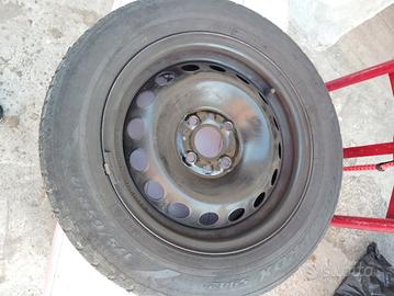 4 ruote invernali  da 14 con cerchio e coppe