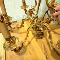 Lampadario stile francese bagnato in oro zecchino