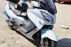 Suzuki Burgman 650