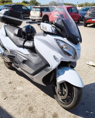 Suzuki Burgman 650