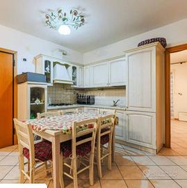 CUCINA IN ROVERE