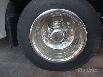 Copricerchi inox per Mercedes Ford Iveco 16"