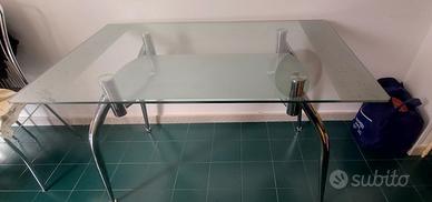 Tavolo in vetro