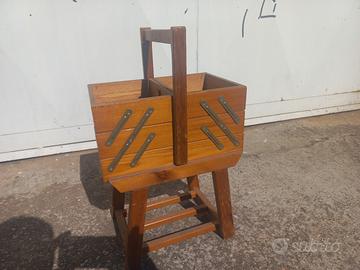 Mobiletto portacucito