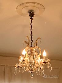 LAMPADARIO REGINA MARGHERITA IN VETRO DI MURANO