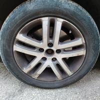 cerchi in lega con gomme touran t1