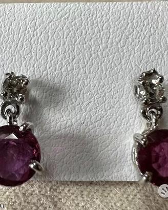 ORECCHINI ORO 18kt. CON DIAMANTI E RUBINI TONDI