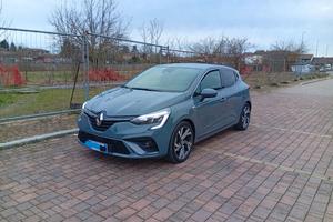 Clio Hybrid RS line 