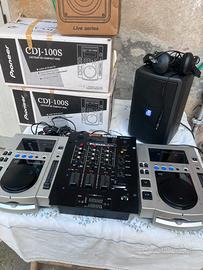 Consolle da DJ con doppio piatto CD Pioneer