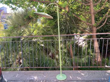 Lampada piantana da terra in ferro tipo industr.