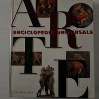 Libro dal titolo "arte universale" la Repubblica